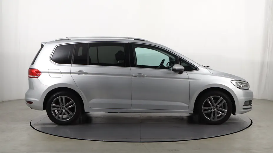VW Touran -