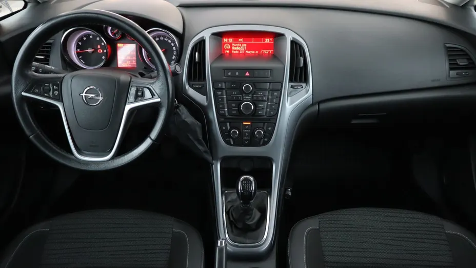 Opel Astra -