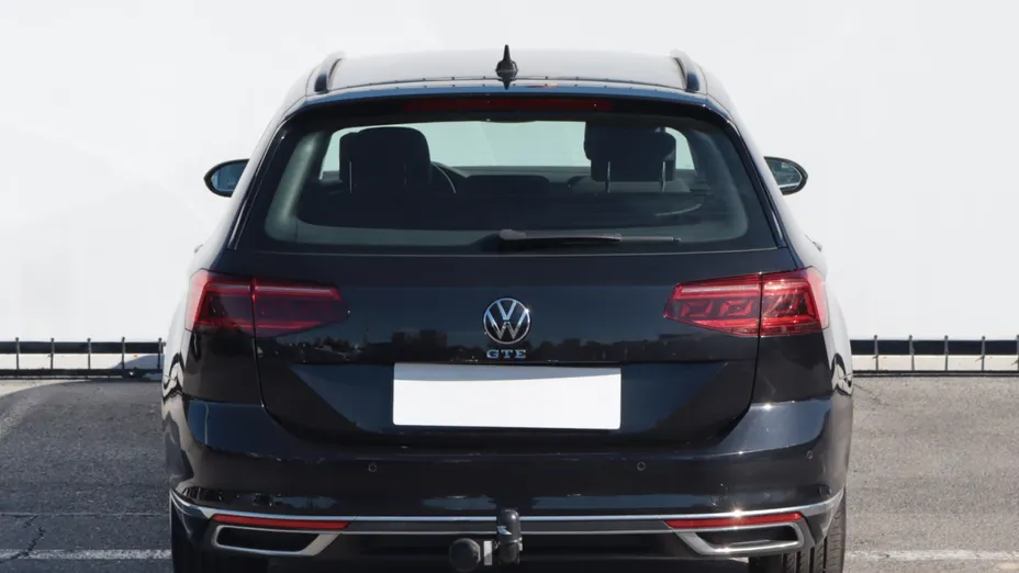 VW Passat -