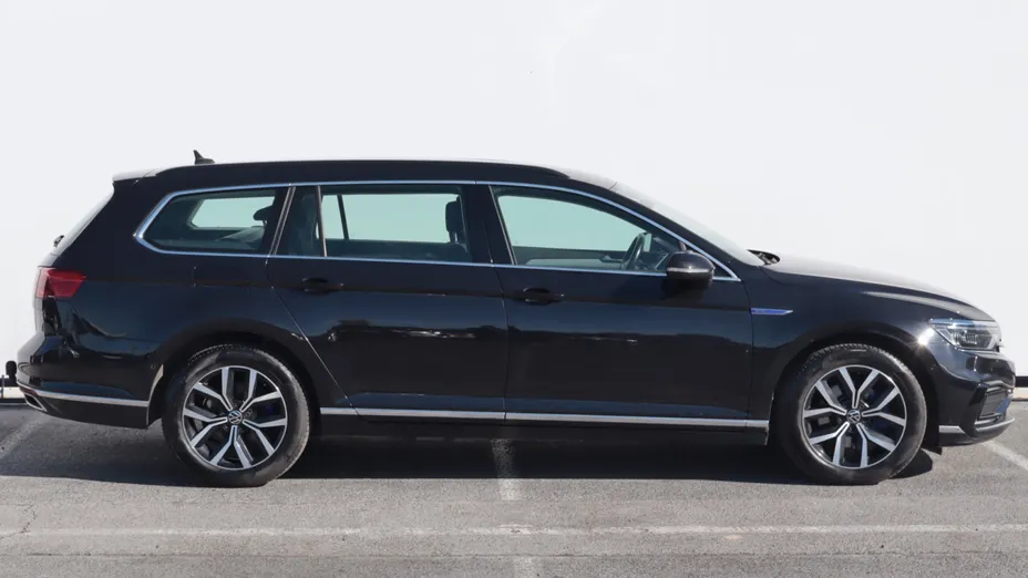 VW Passat -