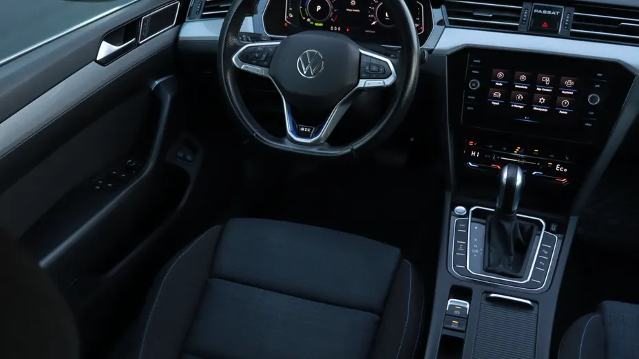 VW Passat -