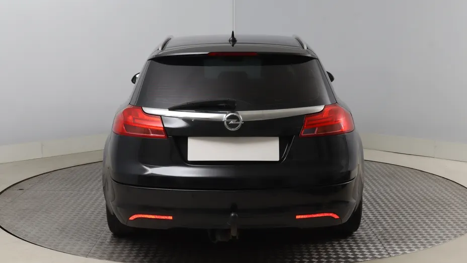 Opel Insignia -