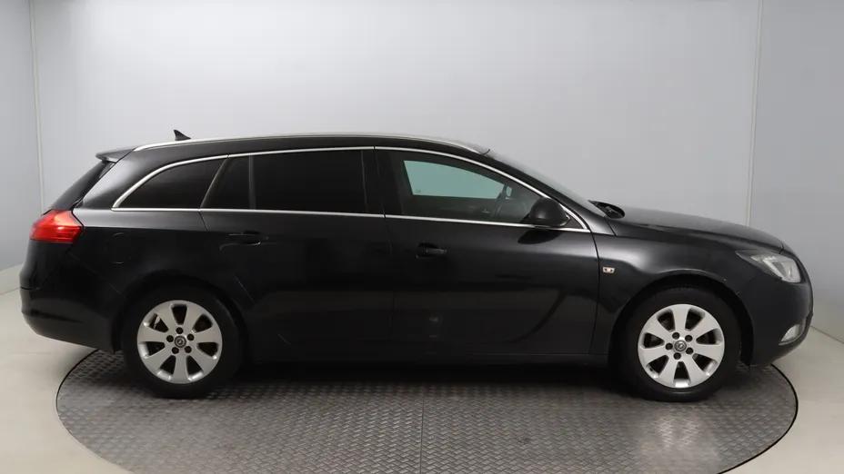 Opel Insignia -