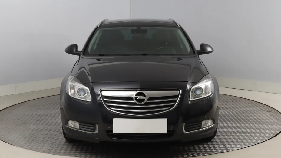 Opel Insignia -