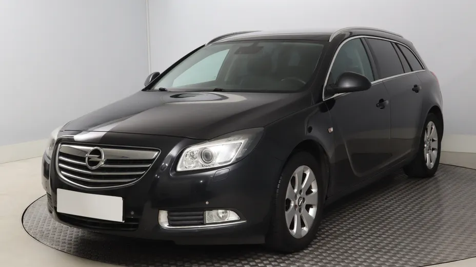 Opel Insignia -