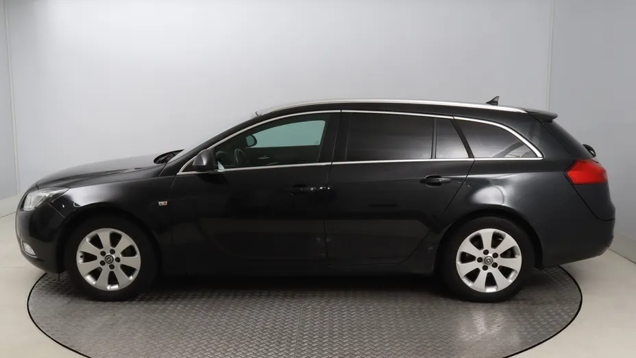 Opel Insignia -