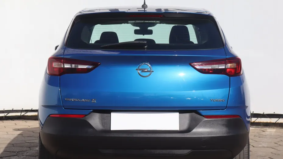 Opel Grandland -