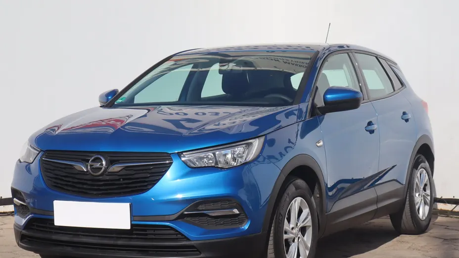 Opel Grandland -
