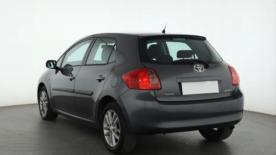 Toyota Auris -