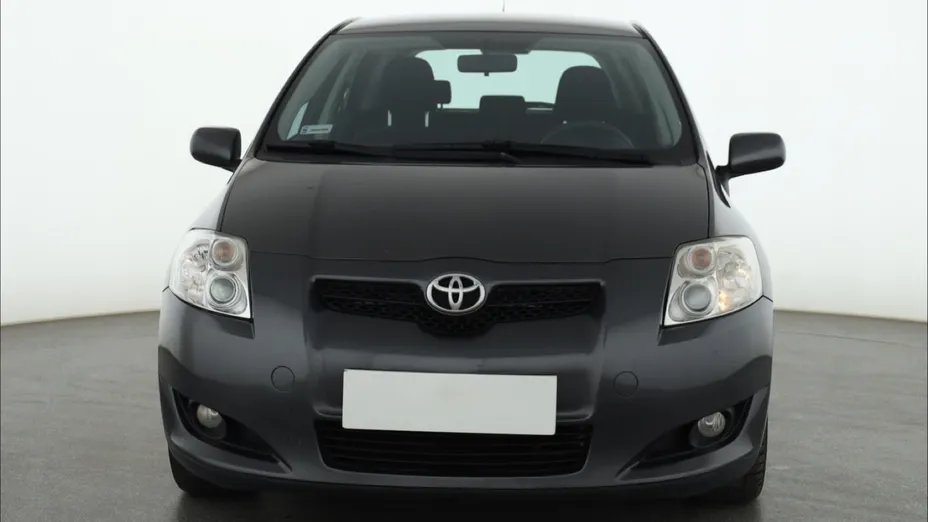 Toyota Auris -