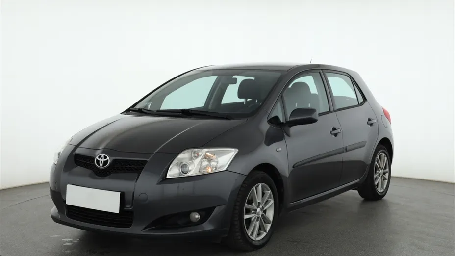 Toyota Auris -