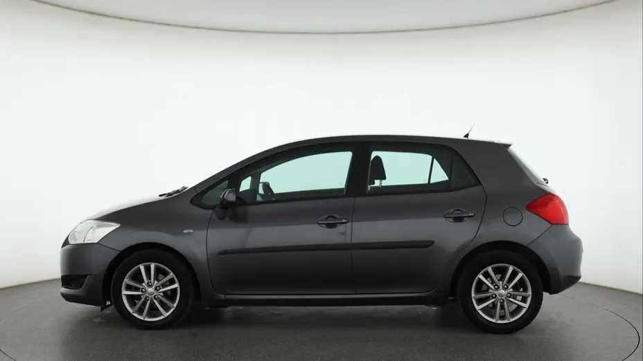 Toyota Auris -