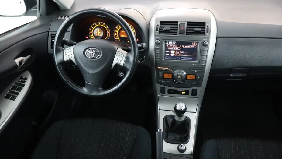 Toyota Corolla -