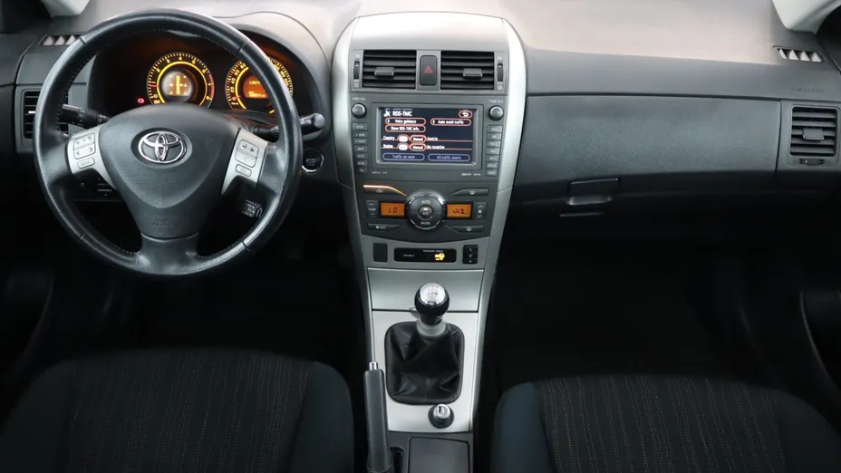 Toyota Corolla -