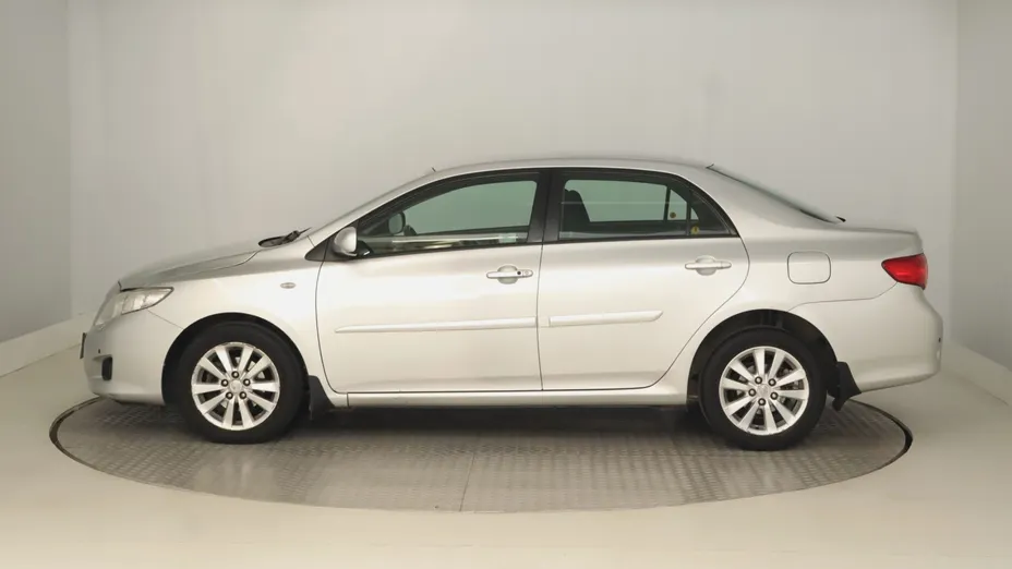 Toyota Corolla -