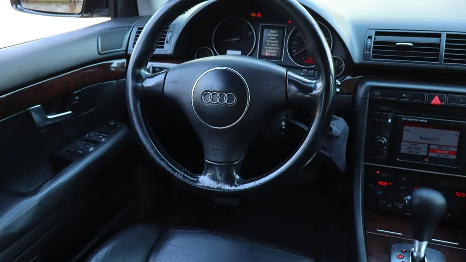 Audi A4 -