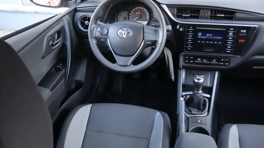 Toyota Auris -