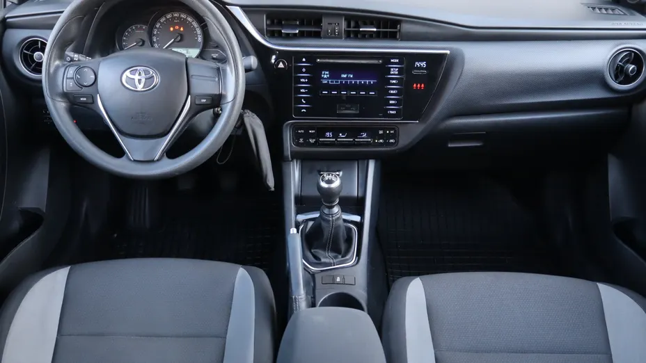 Toyota Auris -