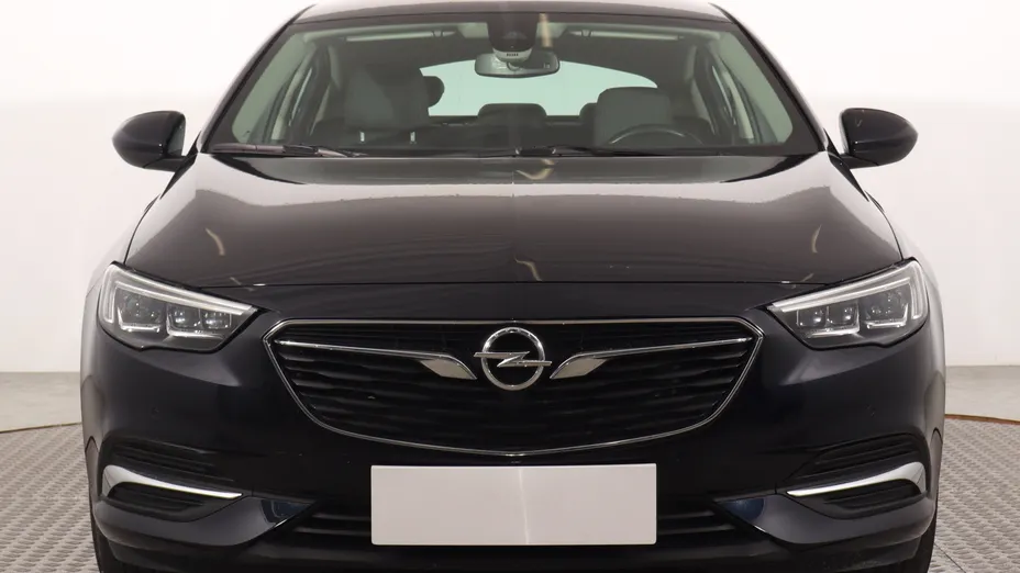 Opel Insignia -