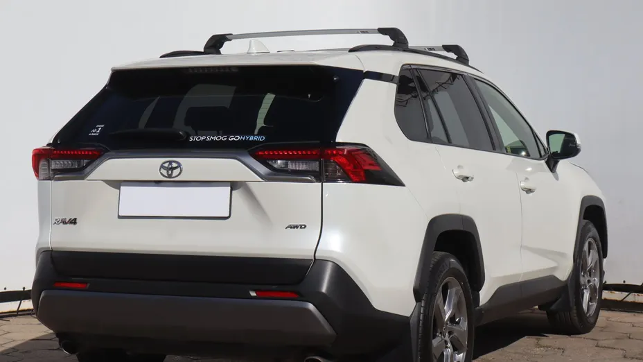 Toyota RAV4 -