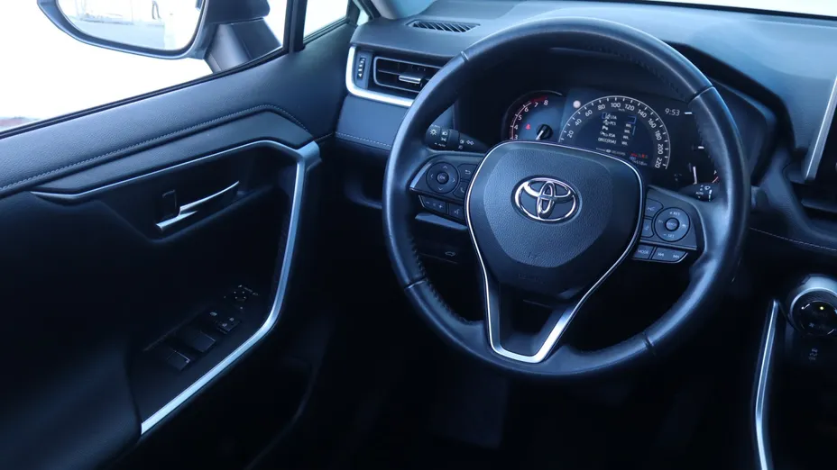 Toyota RAV4 -