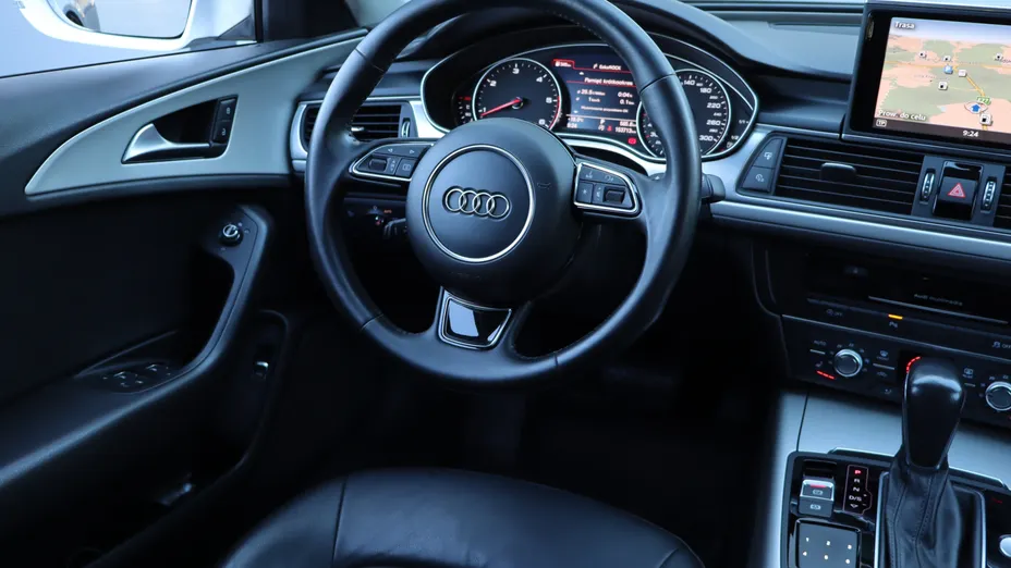 Audi A6 -