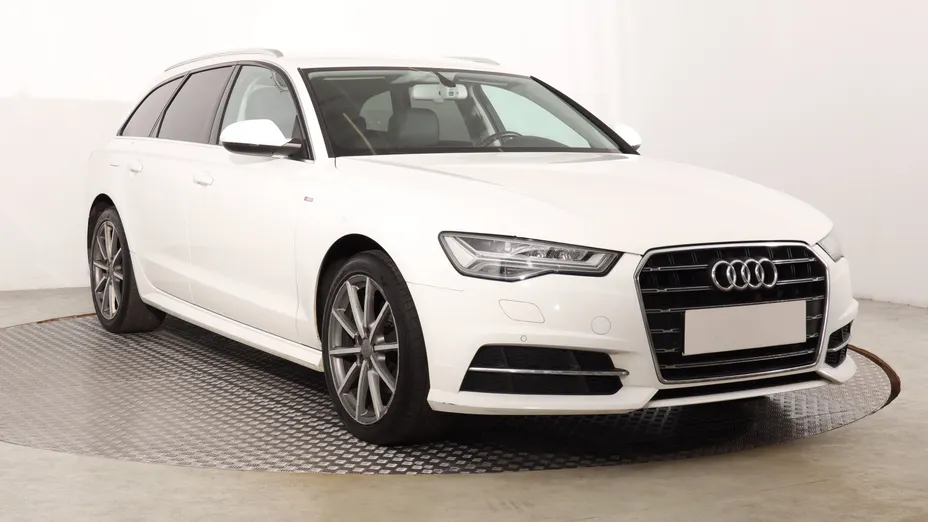 Audi A6 -