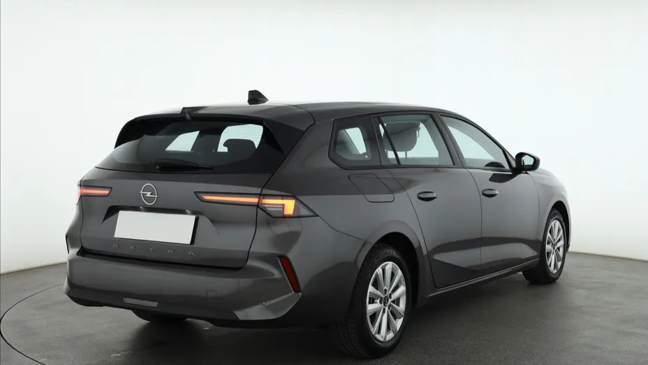 Opel Astra -