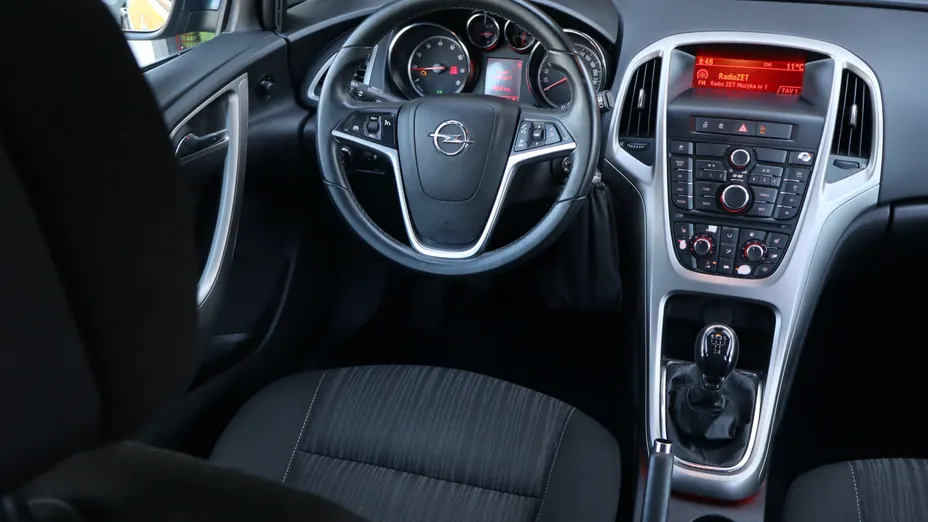 Opel Astra -
