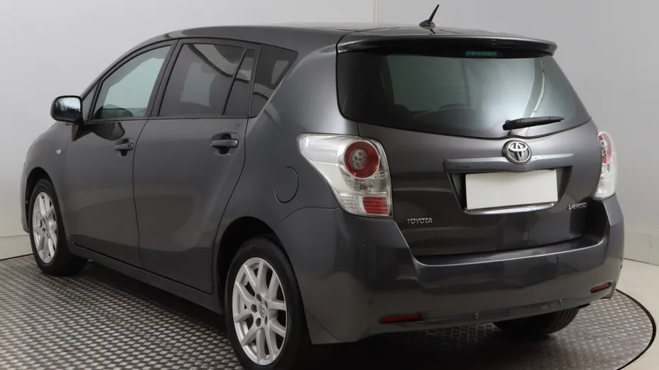 Toyota Verso -