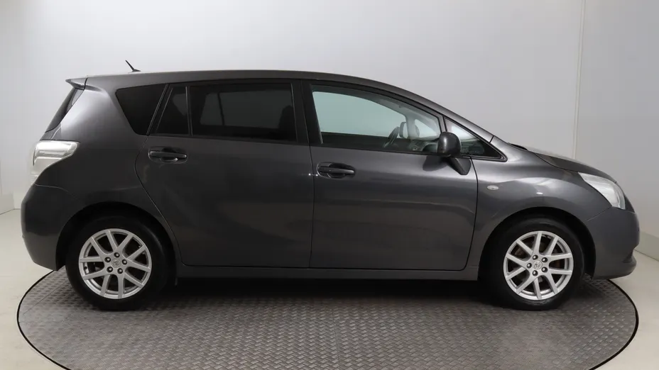 Toyota Verso -