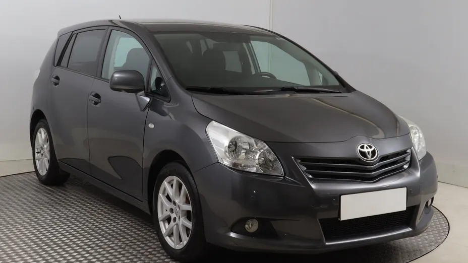 Toyota Verso -