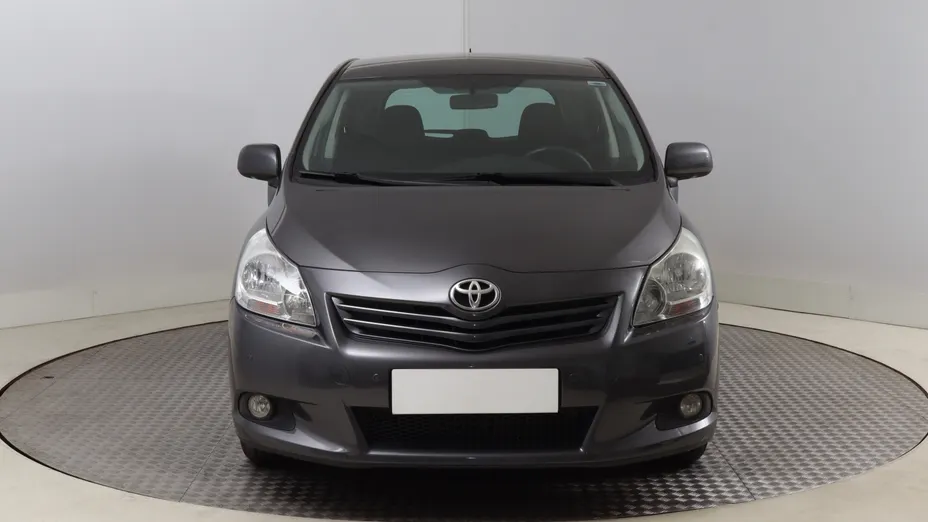 Toyota Verso -