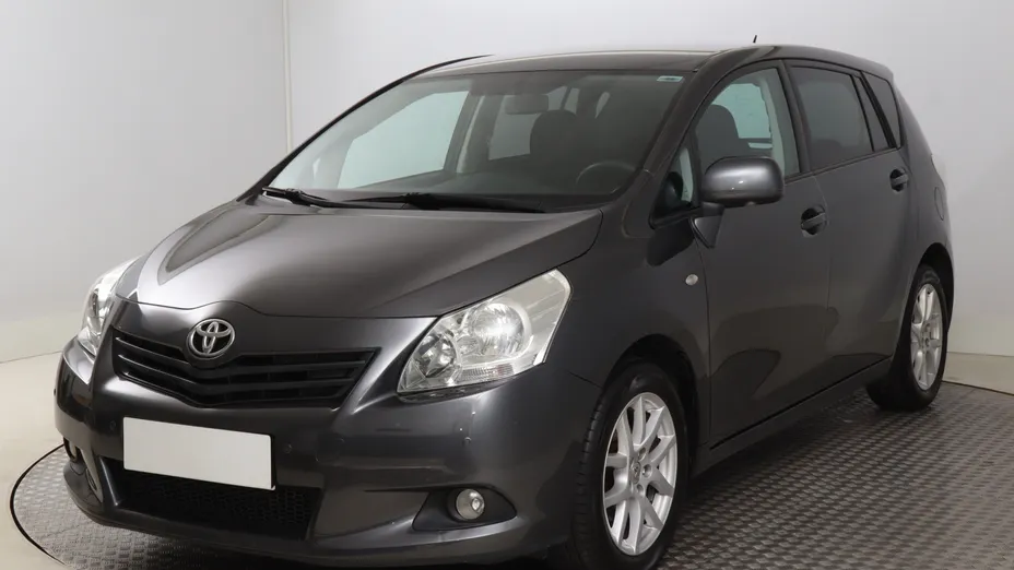Toyota Verso -