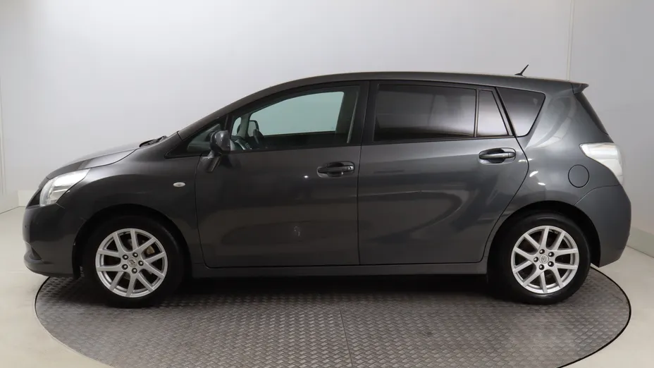 Toyota Verso -