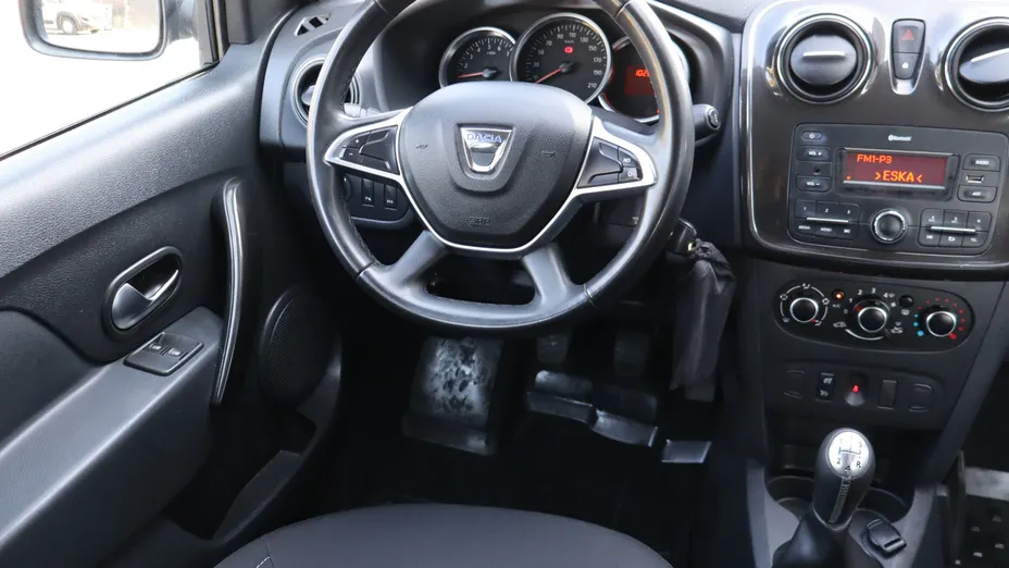 Dacia Logan -
