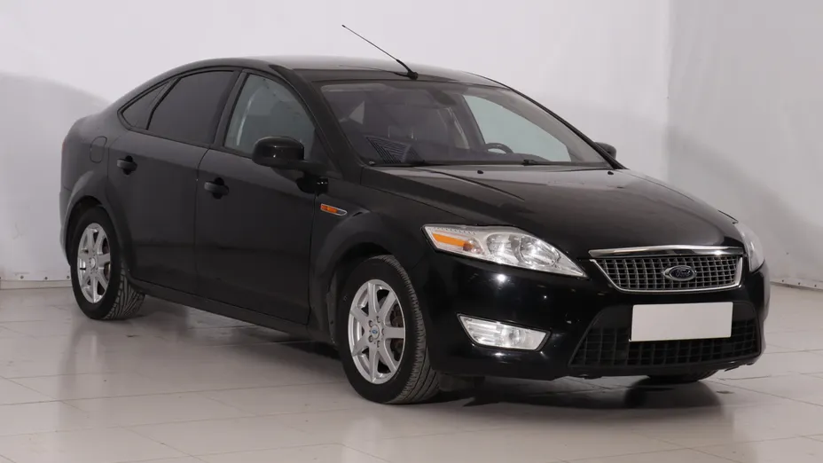 Ford Mondeo -