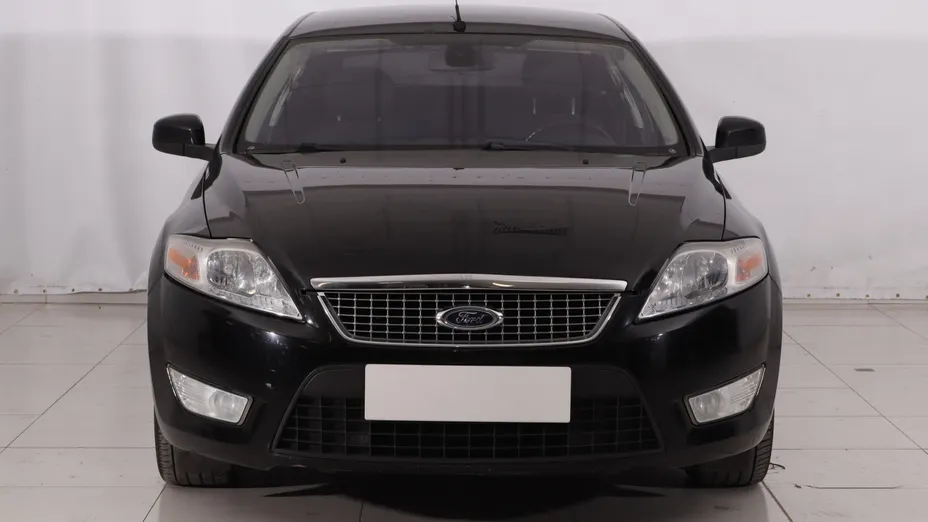 Ford Mondeo -