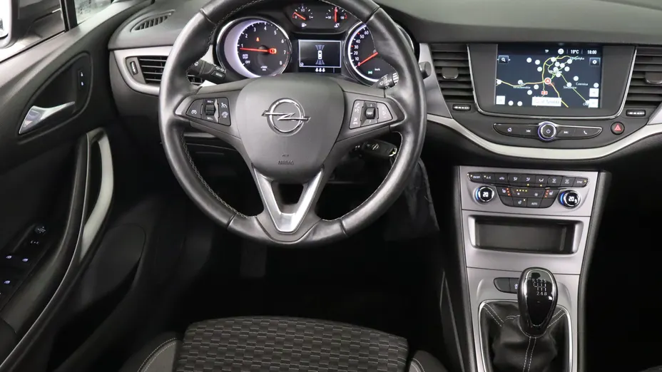 Opel Astra -
