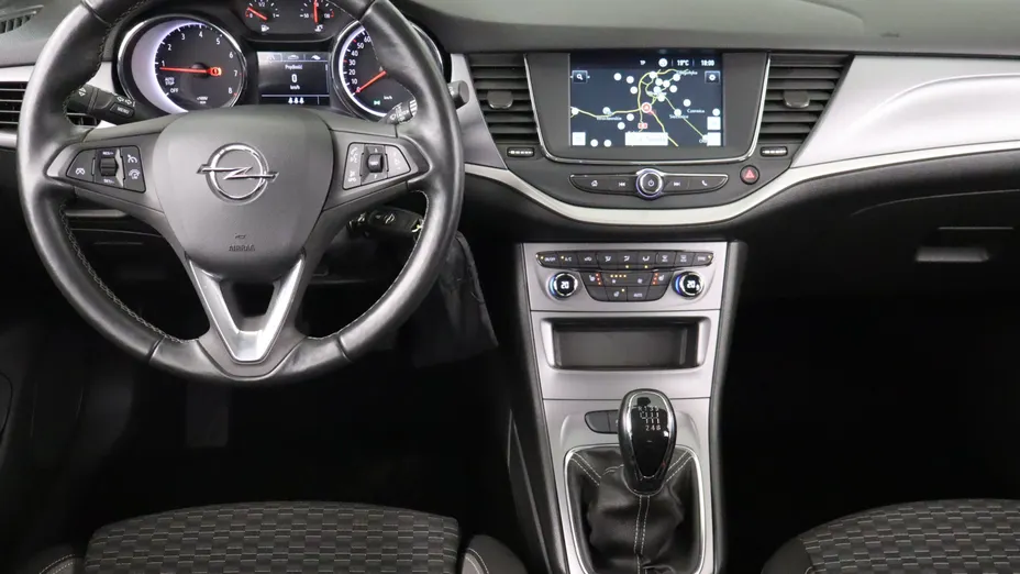 Opel Astra -