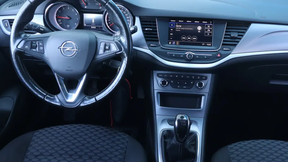 Opel Astra -