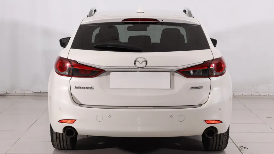 Mazda 6 -