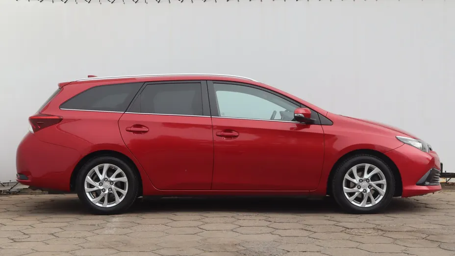 Toyota Auris -