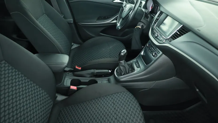 Opel Astra -