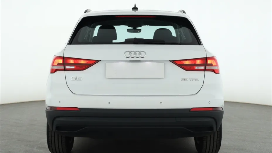 Audi Q3 -