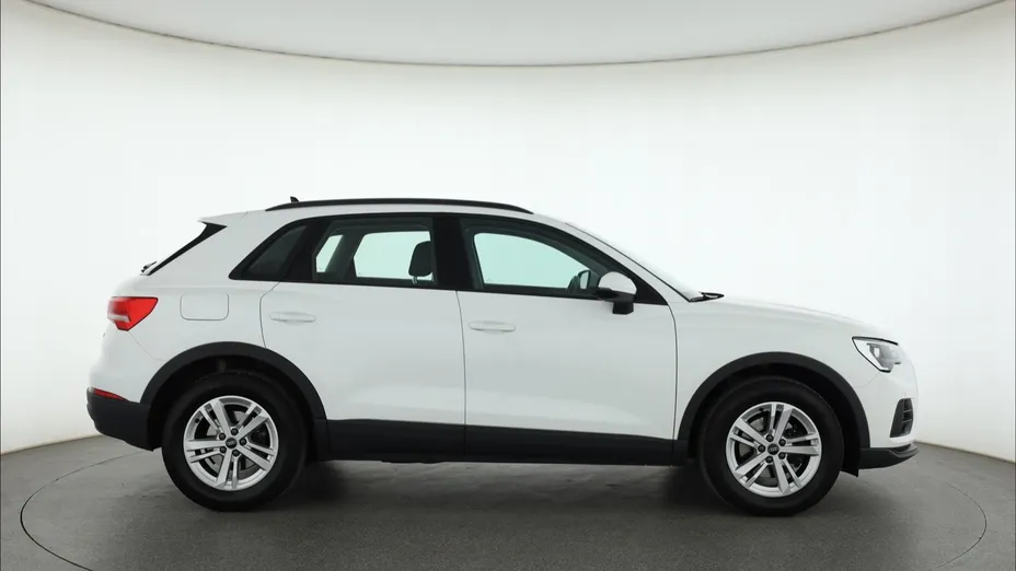 Audi Q3 -