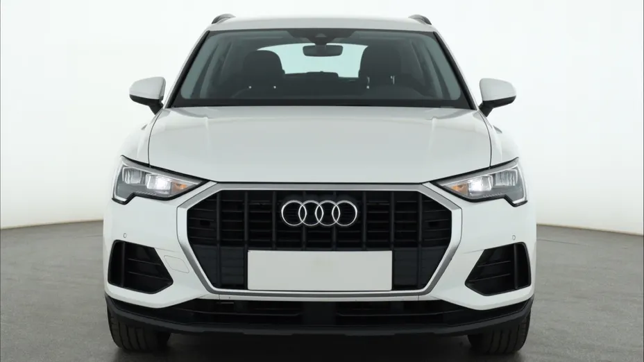 Audi Q3 -