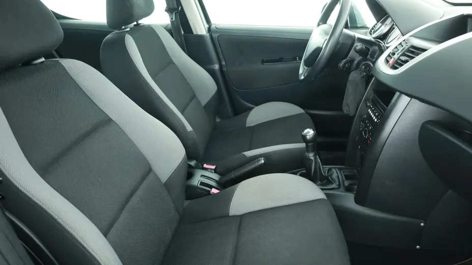 Peugeot 207 -