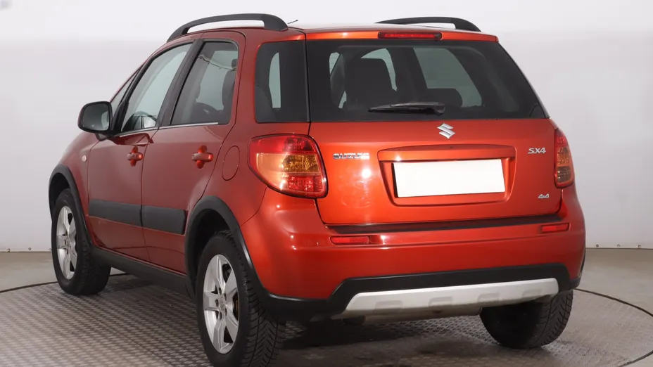Suzuki SX4 -