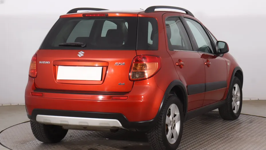 Suzuki SX4 -
